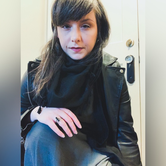 Meet your Posher, Samantha - Picture 3 of 4